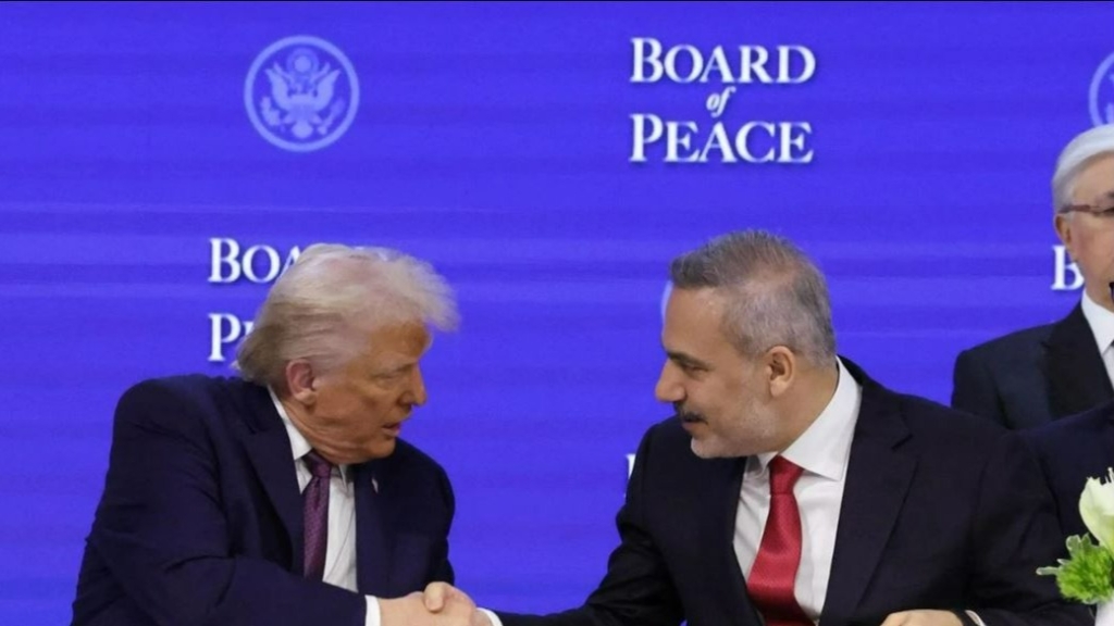 Φιντάν από Νταβός: «Το Συμβούλιο Ειρήνης θα αποκτήσει ουσιαστικό ρόλο στην ανθρωπιστική βοήθεια προς τη Γάζα»